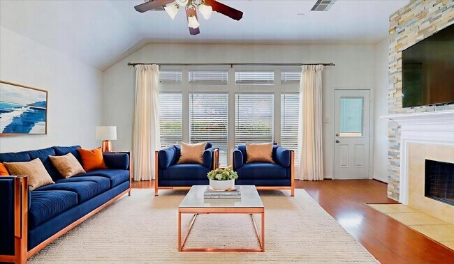 Foto del edificio - 2001 Balsam Lake Ln