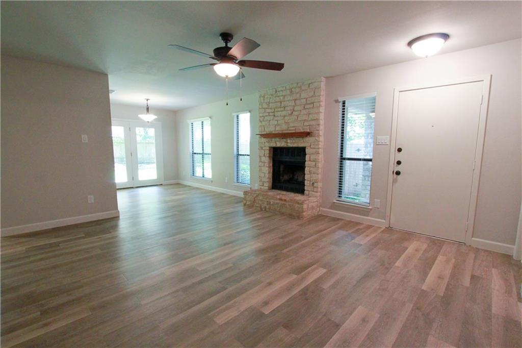 Primary Photo - 6505 Columbia Oaks Ct