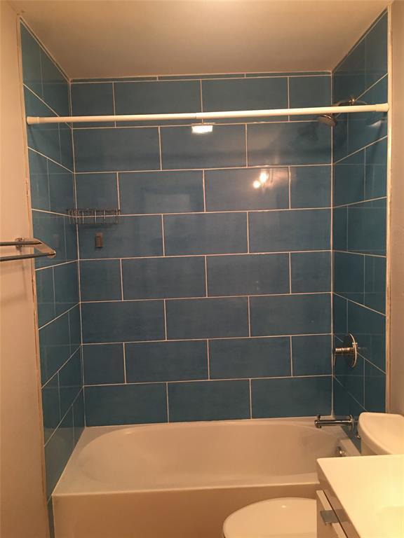 Building Photo - 5306 Woodrow Ave