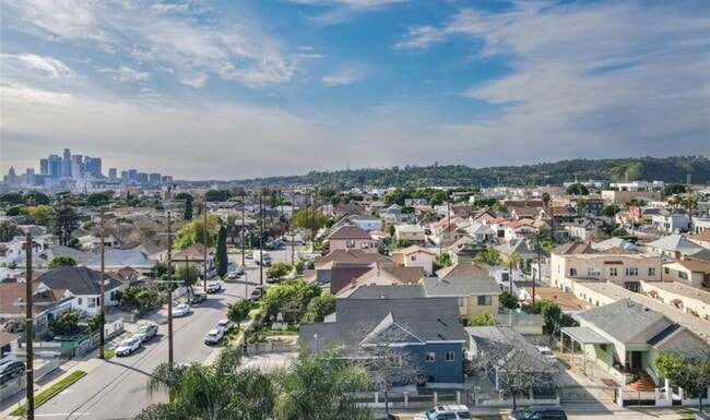 Building Photo - 2309 Johnston St