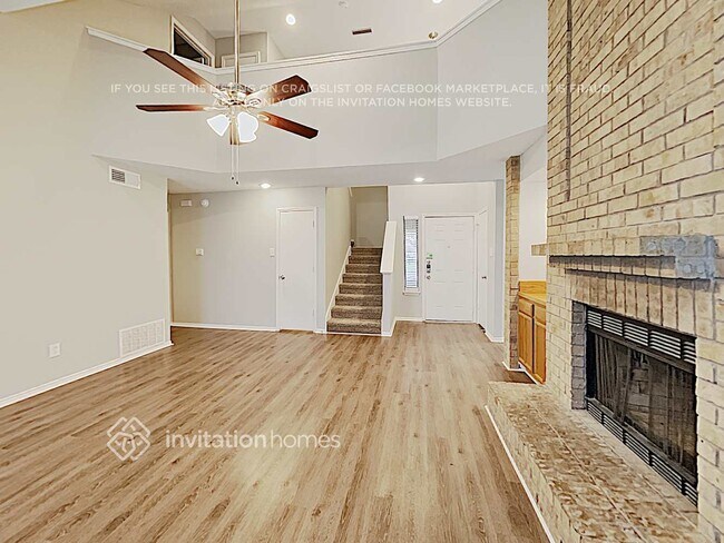 Foto del edificio - 2414 Claremont Dr