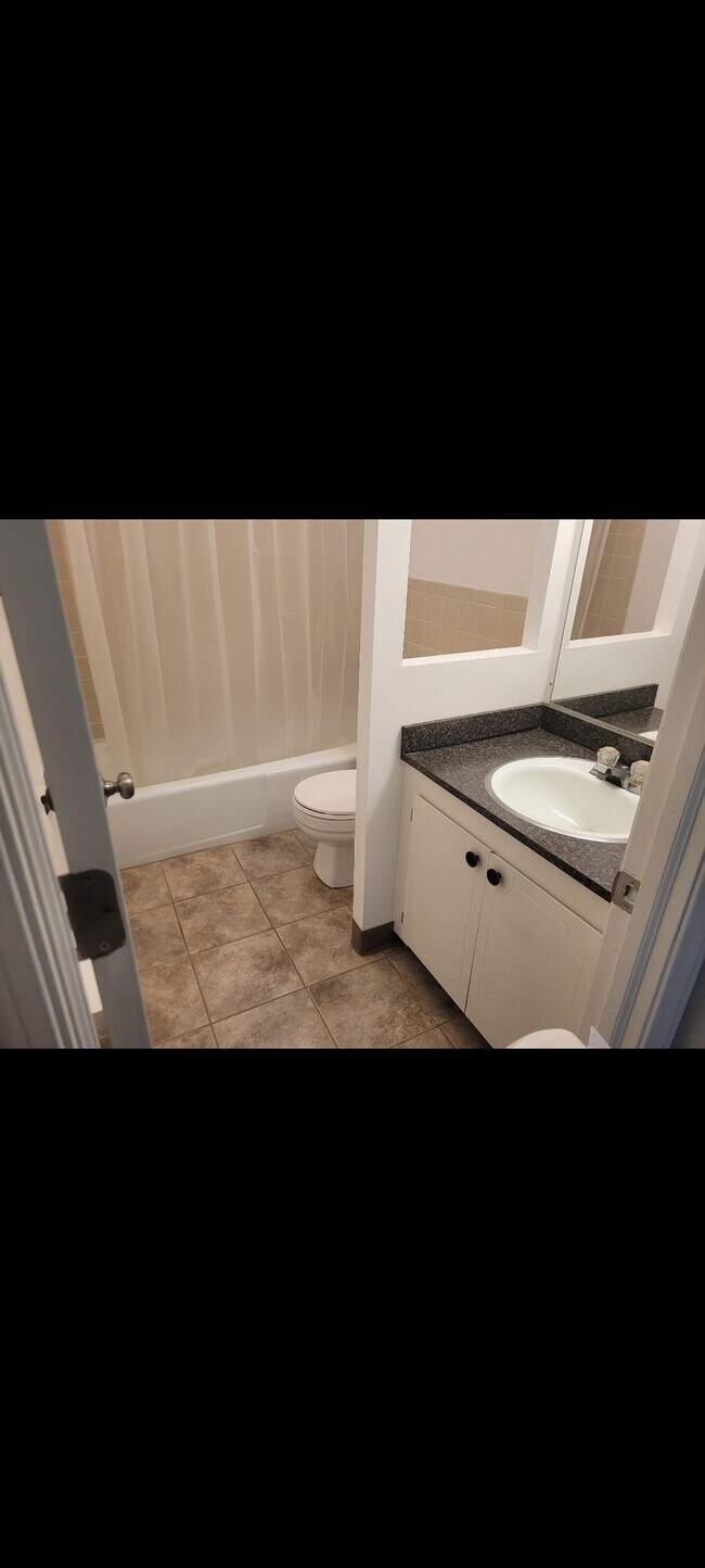 Foto del edificio - 18 Sunset Ln