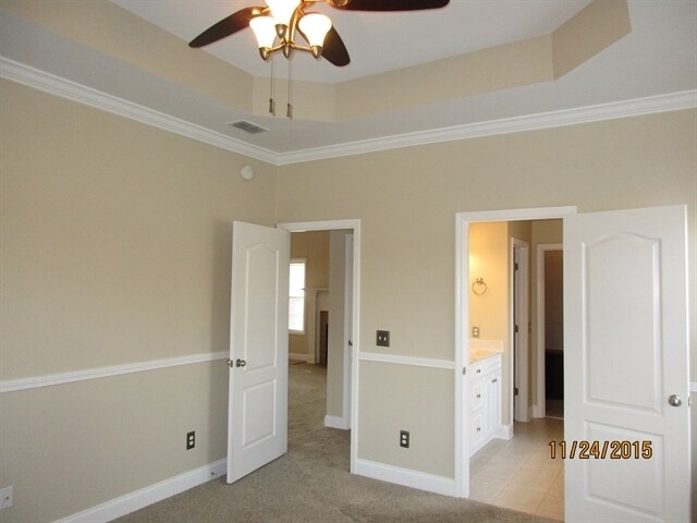 Foto del edificio - 437 Bethany Cir