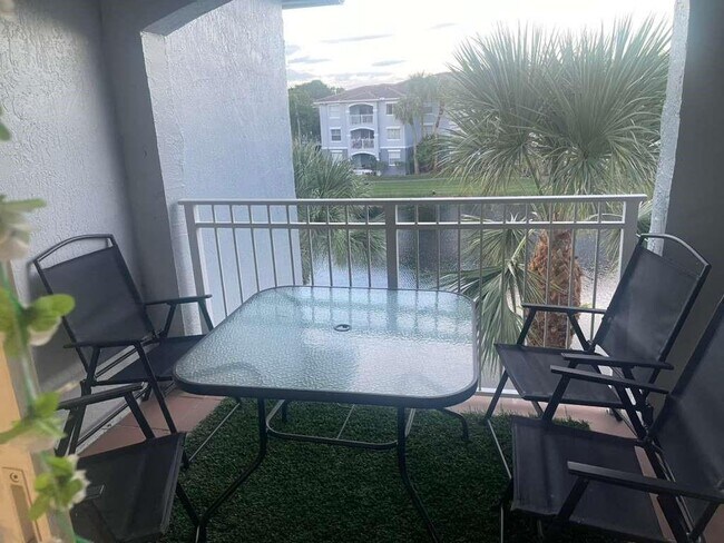 Foto del edificio - 9645 NW 1st Ct