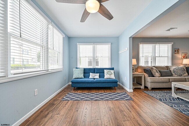 Building Photo - 104 N Baltimore Ave