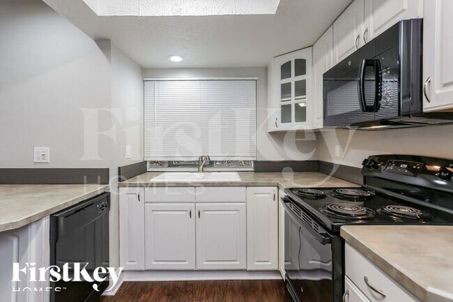 Foto del edificio - 3423 SE 8th Pl
