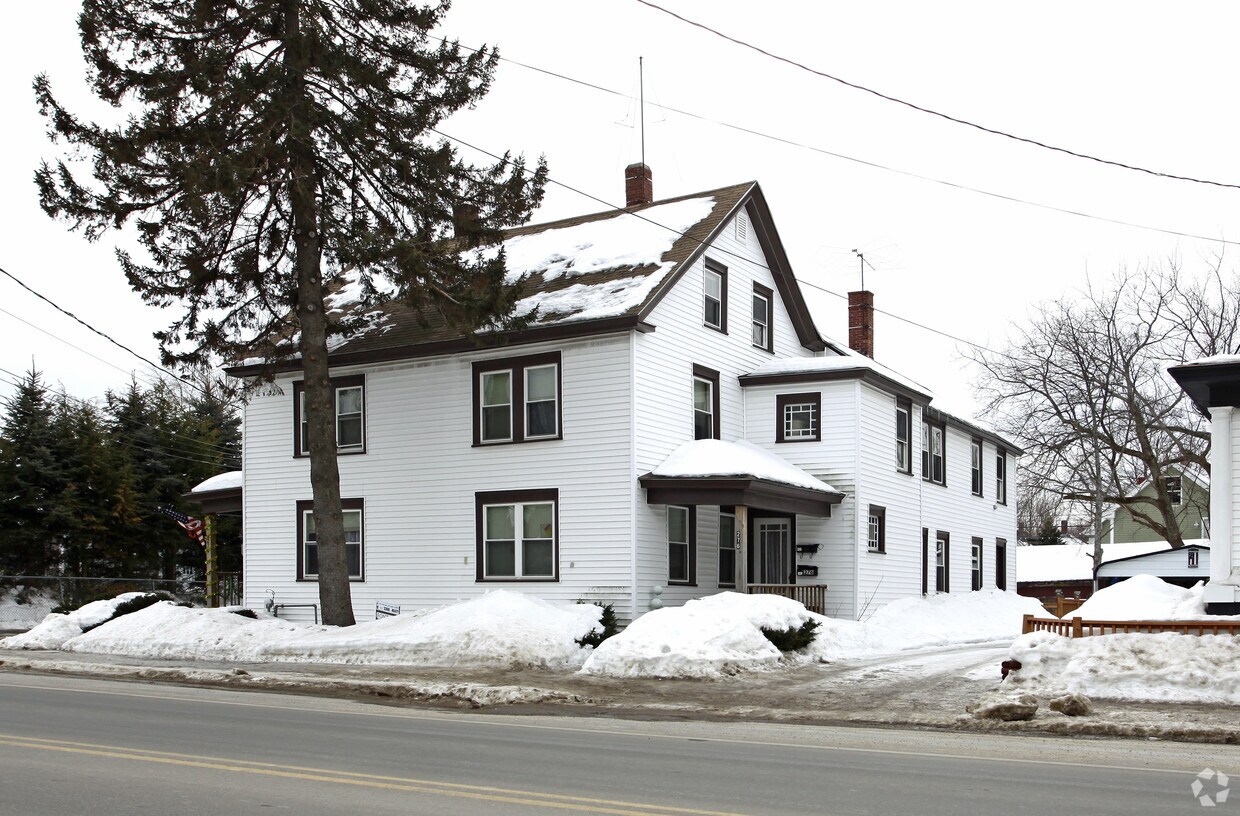 274 Turner St, Auburn, ME 04210 274 Turner St Auburn, ME Apartments