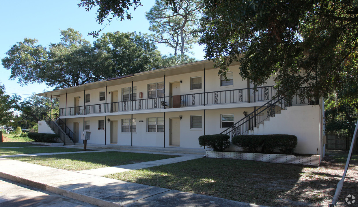 Building Photo - Matanzas Apartments