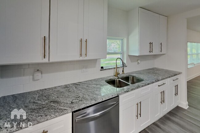 Foto del edificio - 306 Park Blvd