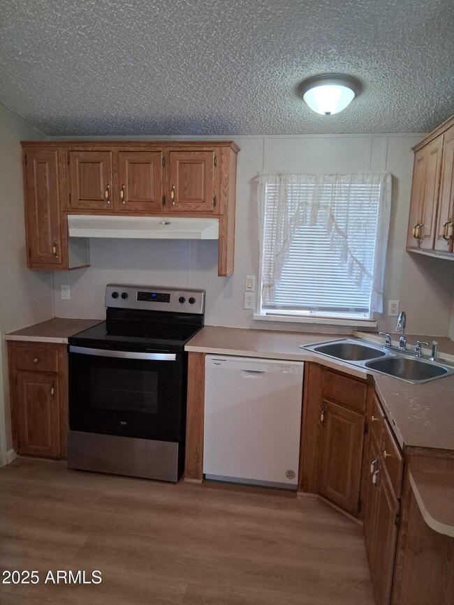 Building Photo - 28018 N 239th Ave