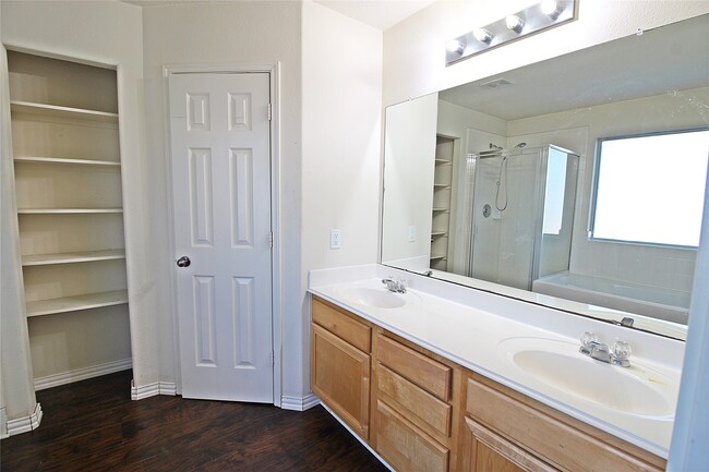 Building Photo - 8314 Silver Fir Ln