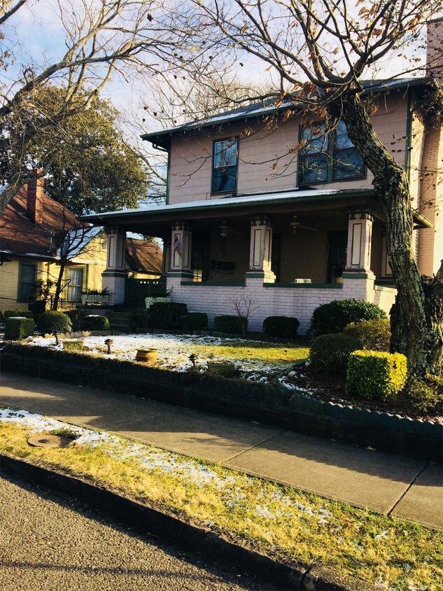 Primary Photo - 602 Caswell Ave