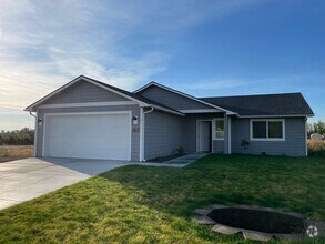 Building Photo - 403 Pear Dr