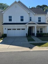 Building Photo - 636 Cormiche Ln
