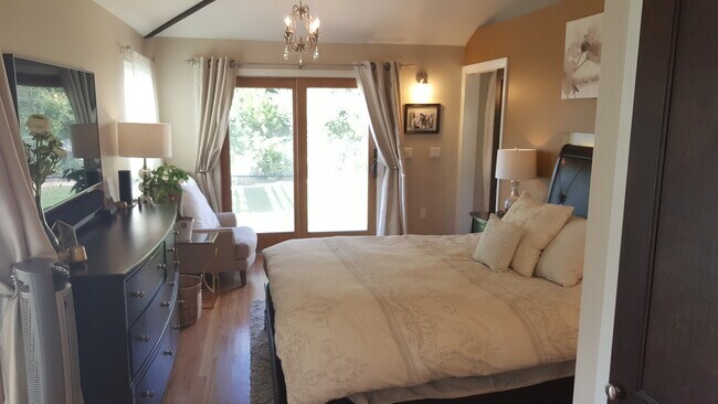 Foto del edificio - 6029 S Croft Ave