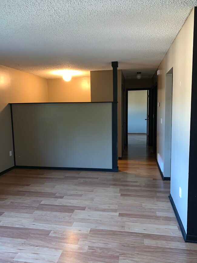 Foto del edificio - 4153 Austin St NE