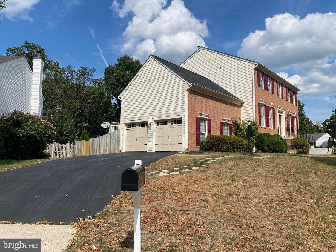 8759 Diamond Hill Dr, Bristow, VA 20136 House Rental in Bristow, VA