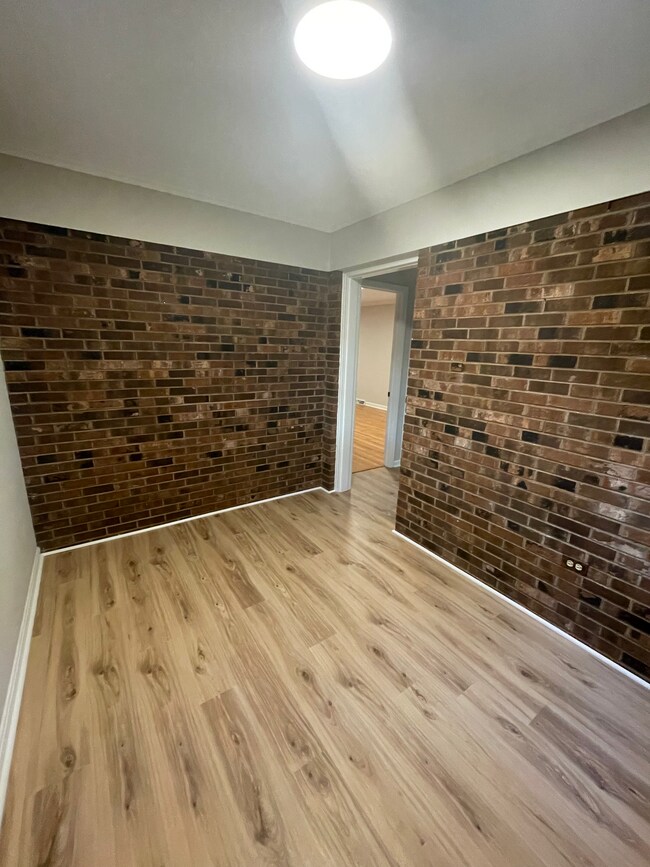 Espacio de oficinas - 2112 Kilburn Rd