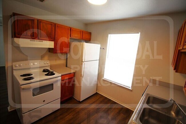 Foto del edificio - 1708 Windward Dr