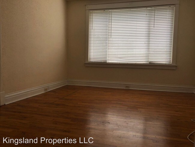 Building Photo - 3519 California Ave