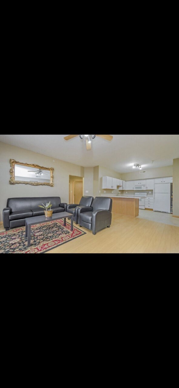 Foto del edificio - 2853 Coral Ct