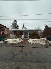 Building Photo - 315 Canton St