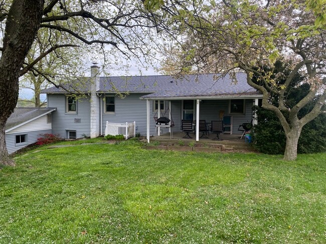 Building Photo - 114 S Ronks Rd