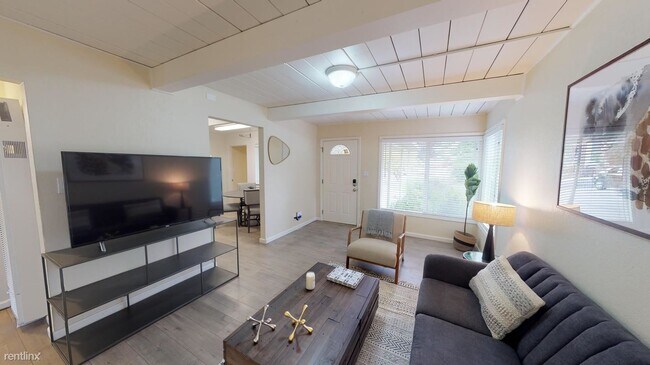 Foto del edificio - 1 br, 1 bath House - 762 Hamilton Ave Priv...