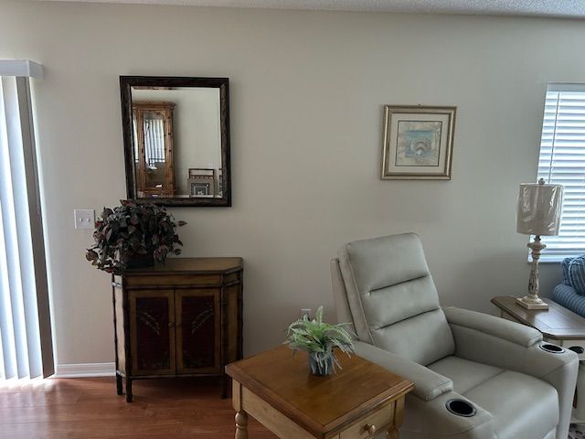 Foto del edificio - 1116 San Bernardo Rd