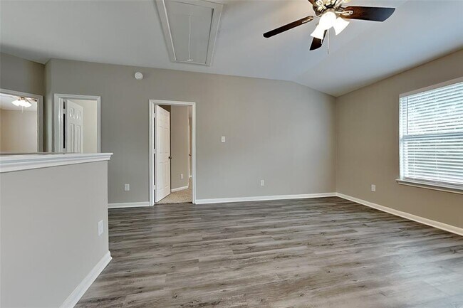 Building Photo - 31710 Royal Woods Ct