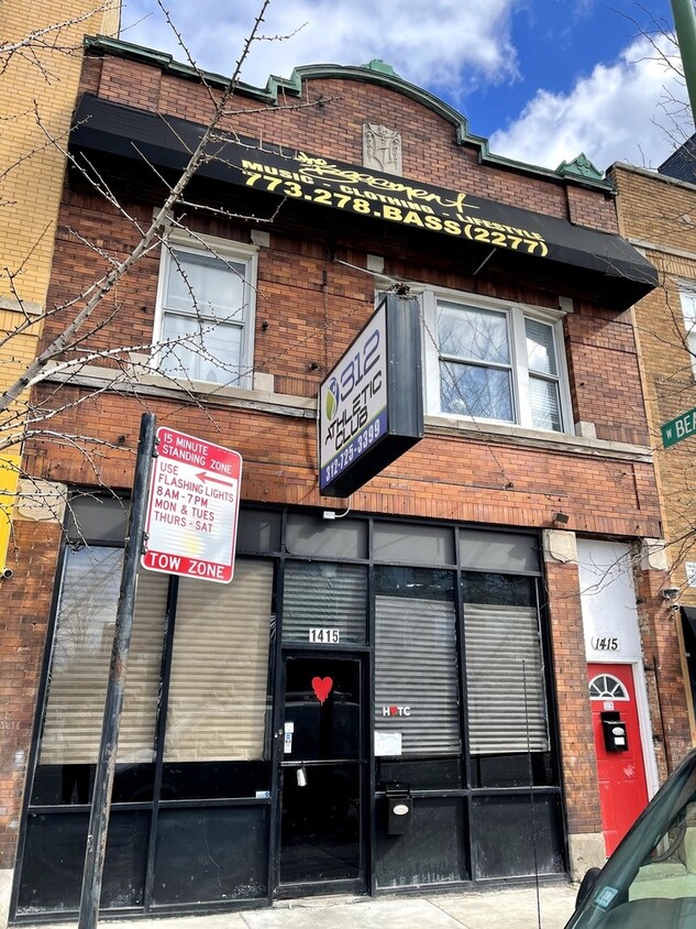 Primary Photo - 1415 N Ashland Ave