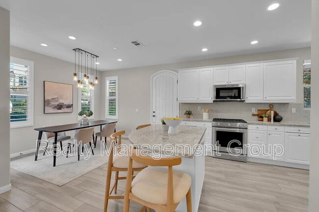 Building Photo - 16316 Veridian Cir