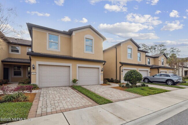 Foto del edificio - 447 Orchard Pass Ave