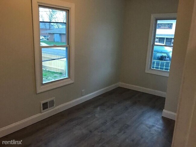 Foto del edificio - 2 br, 1 bath House - 21 Atkins Ave
