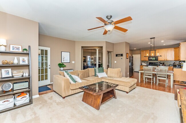 Building Photo - 14872 Links Pond Cir