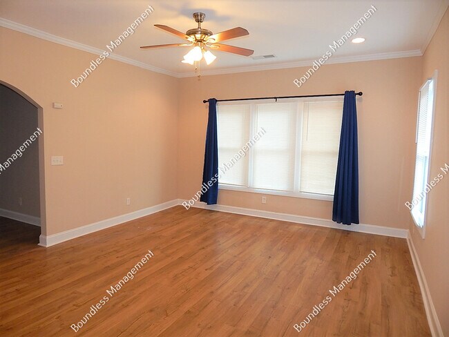 Foto del edificio - 1420 Lakewood Ave SE