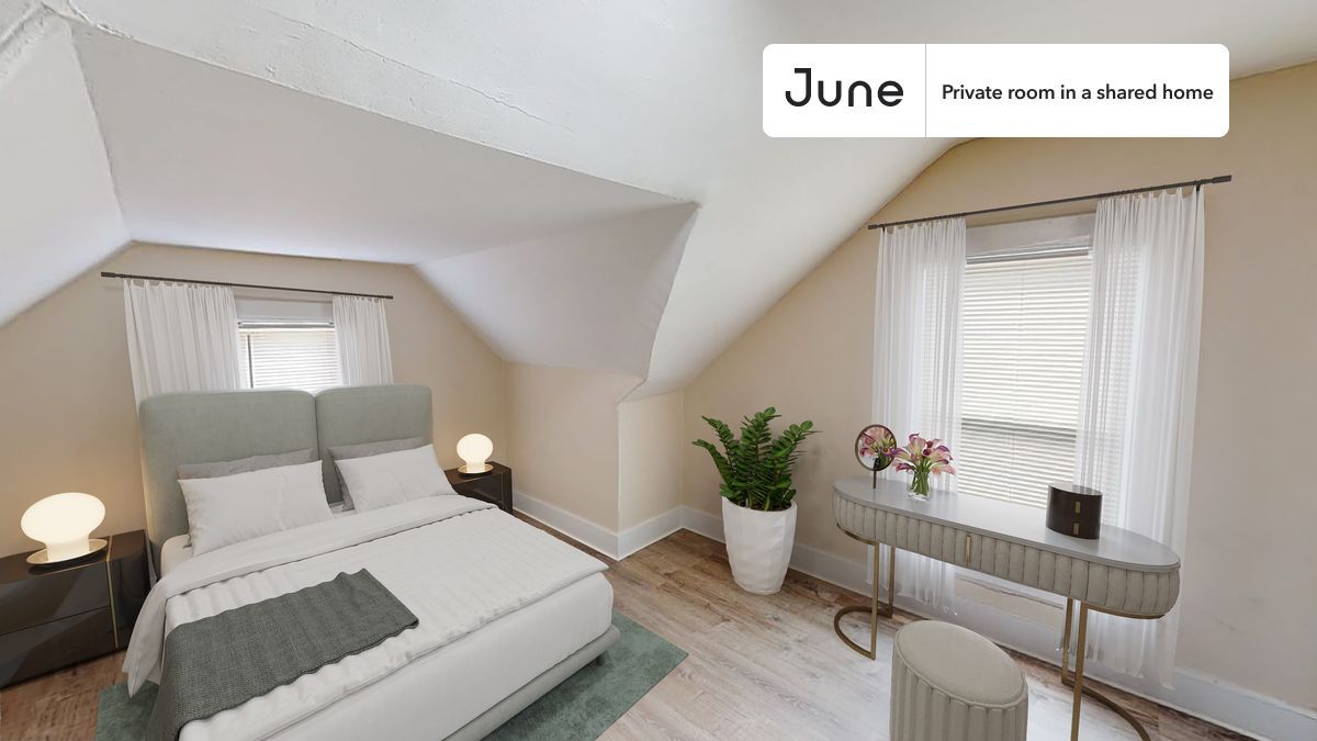 Foto principal - Private bedroom in 7 bed/2 bath Home