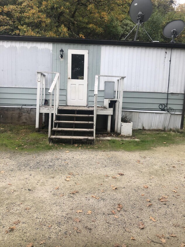 Foto principal - 2455 Harbeck Rd