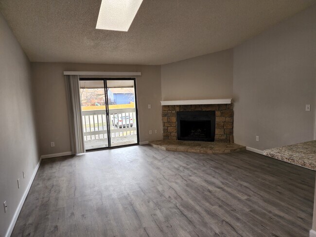 Foto del edificio - 18163 E Kentucky Ave