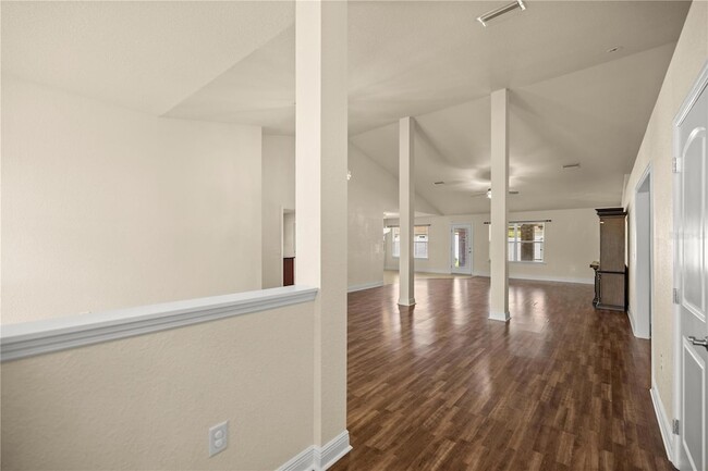 Building Photo - 4441 SW 62nd Loop