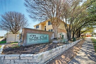 Building Photo - 601 Indian Run Dr