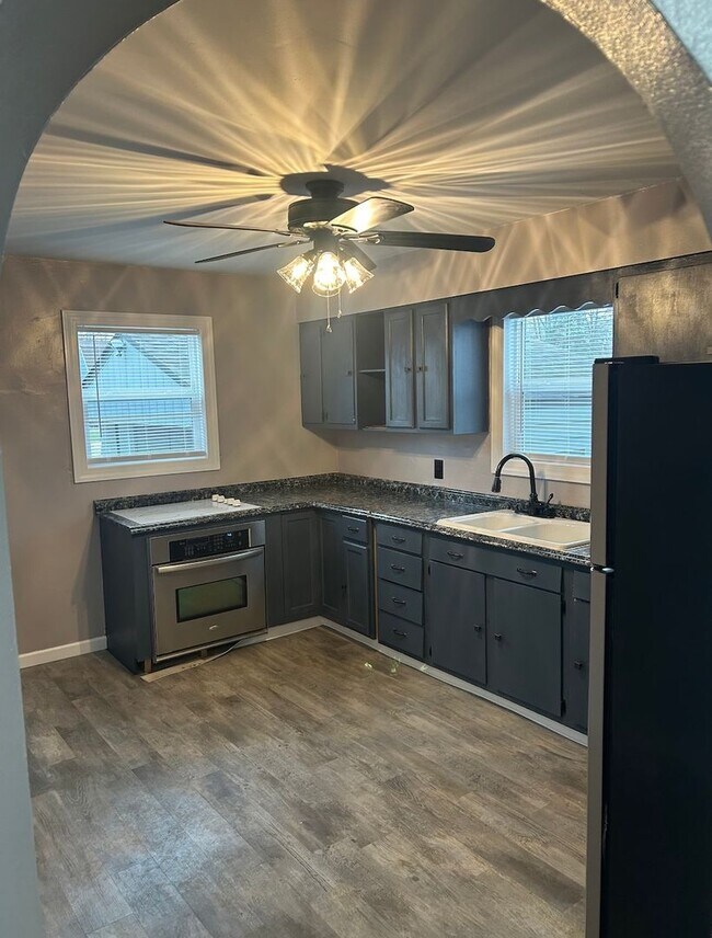 Foto del edificio - Charming 2 bedroom home near downtown Dundee