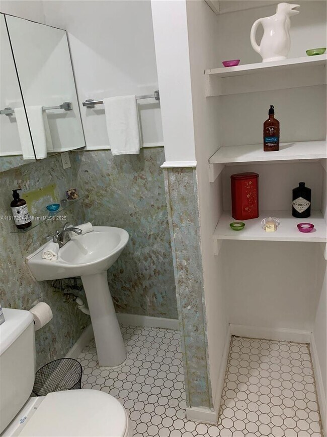 Foto del edificio - 750 NE 86th St