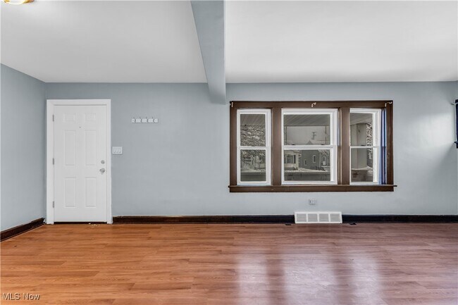 Foto del edificio - 7001 Velma Ave