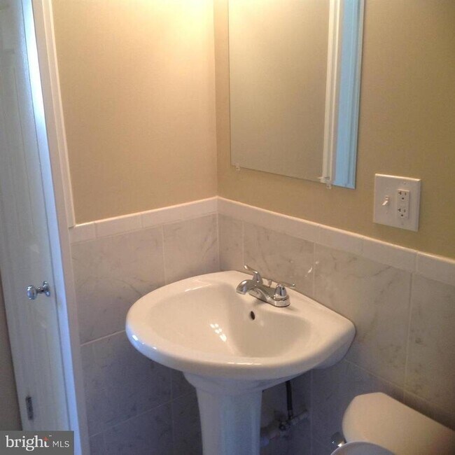 Foto del edificio - 604 N Emerson St