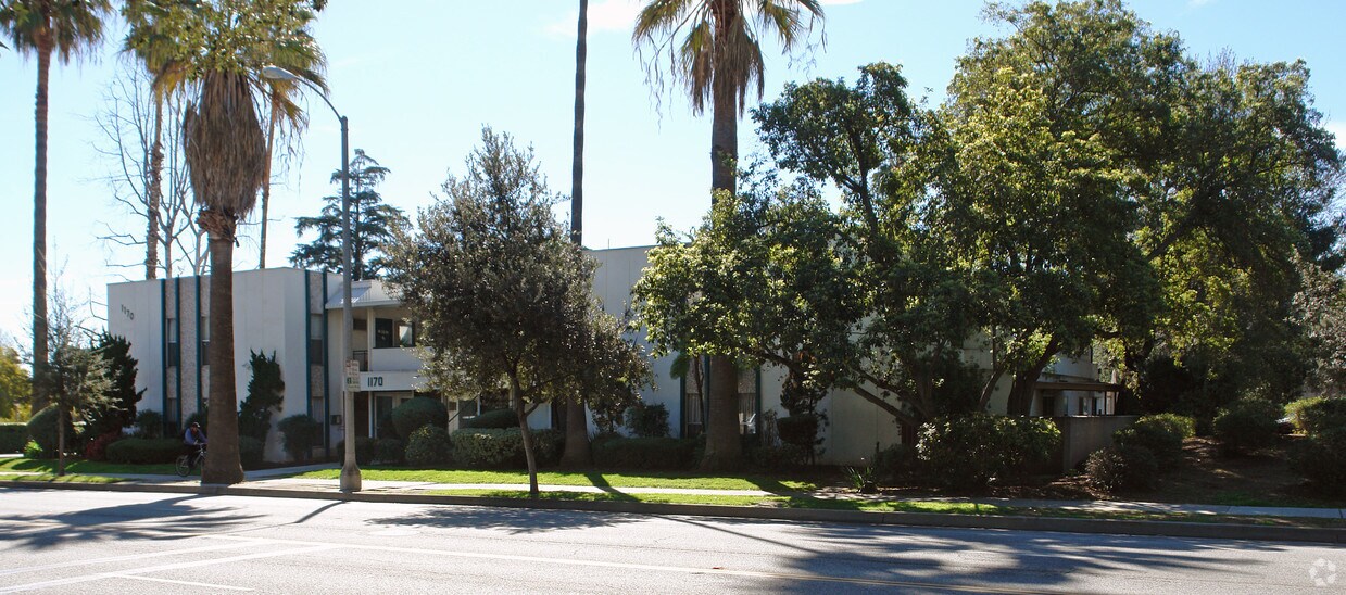 Building Photo - 1170 Del Mar Blvd