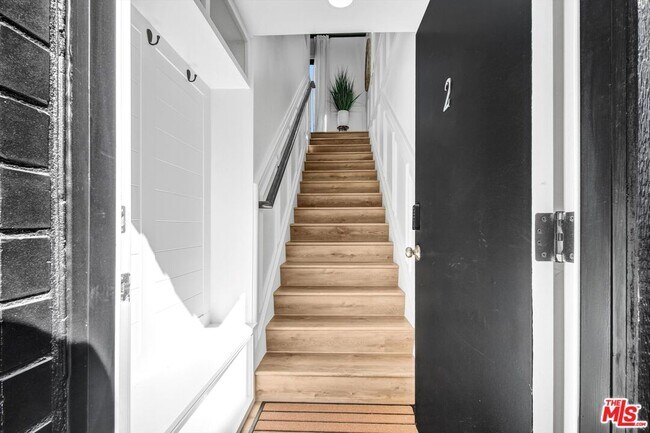 Building Photo - 1083 Montauk Ln