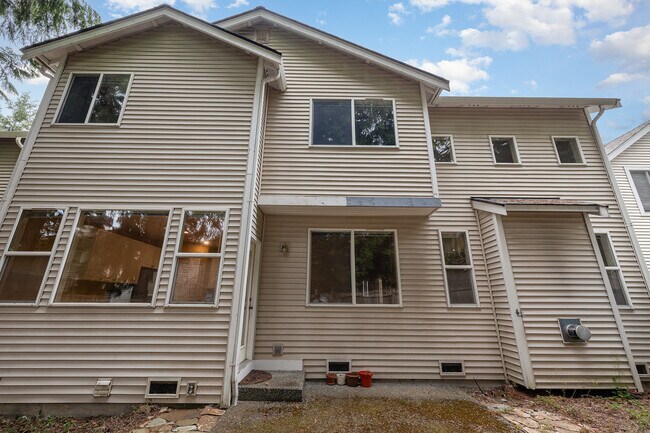 Building Photo - 4720 160th Pl SW