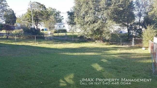 3 Bedroom One Level Section 8 Approved House For Rent In Roanoke Va Apartments Com