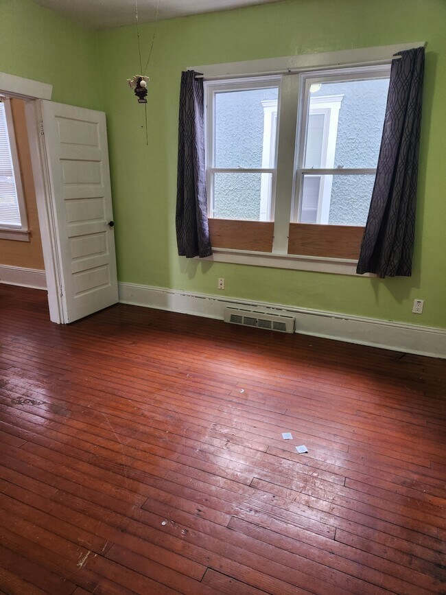 Foto del edificio - 626 W Piedmont St